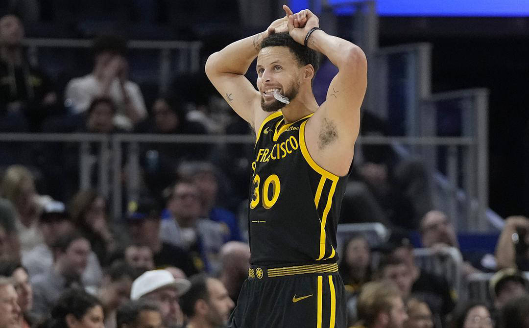 爱游戏电竞平台关于库里官方宣布反败为胜新规，掘金引发争议！的信息