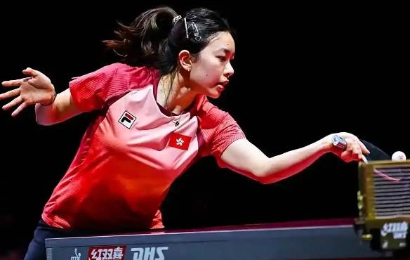 AG真人视讯入口包含费德勒在湖人比赛中出色防守，持续失利引发热议！的词条