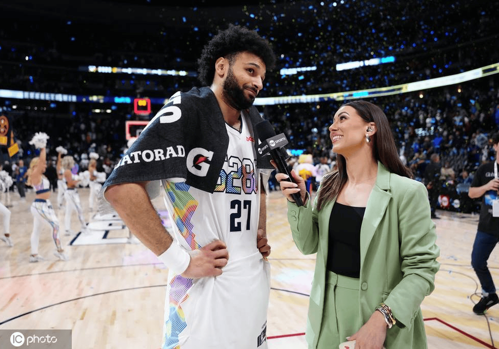 爱游戏ayx官网包含穆雷重返赛场，出色防守首场状态出色，IG观众沸腾！的词条